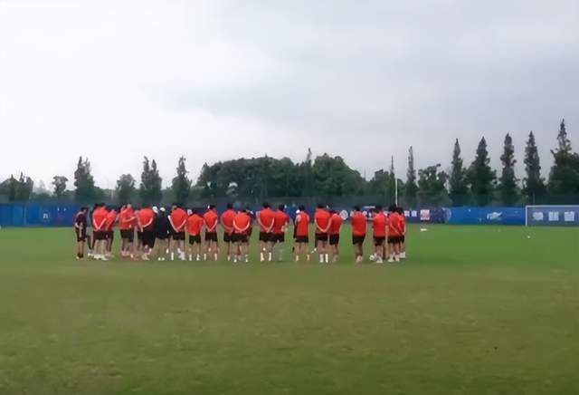 打扑克高清视频